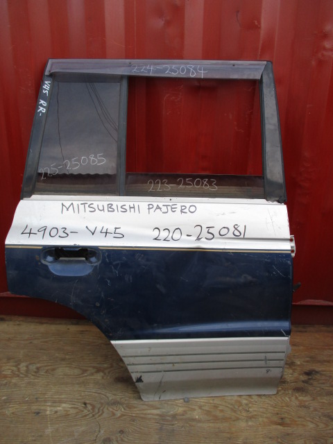 Used Mitsubishi Pajero DOOR GLASS REAR RIGHT